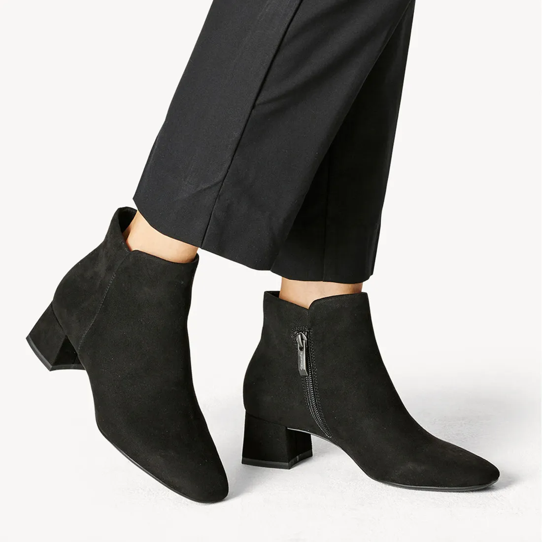 Stivaletto da donna Tamaris nero con tacco basso