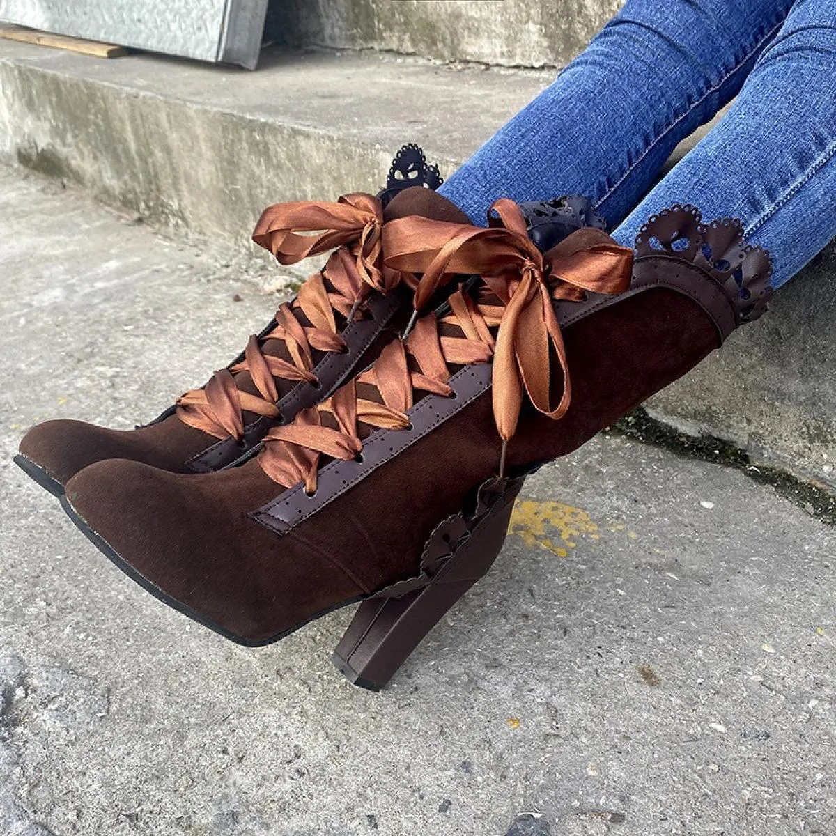 Stivali con tacco alto da donna Stivali Steampunk in pelle scamosciata da donna Autunno Scarpe invernali vintage da donna Stival